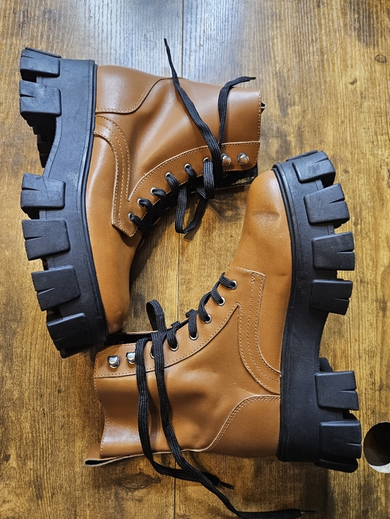 Marc Fisher Shoes - Marc Fisher LTD 8M Happy Lug Boots Platform Brown Leather  Ankle Combat  SCUFF